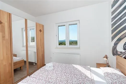 Oaza Mira شقة Kakma